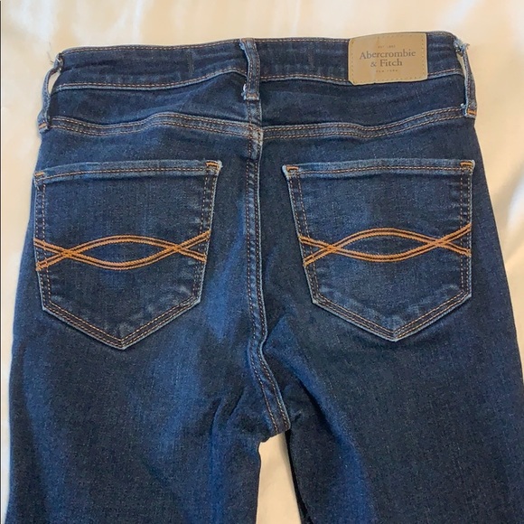Abercrombie Dark Wash Skinny Jeans - Picture 4 of 4